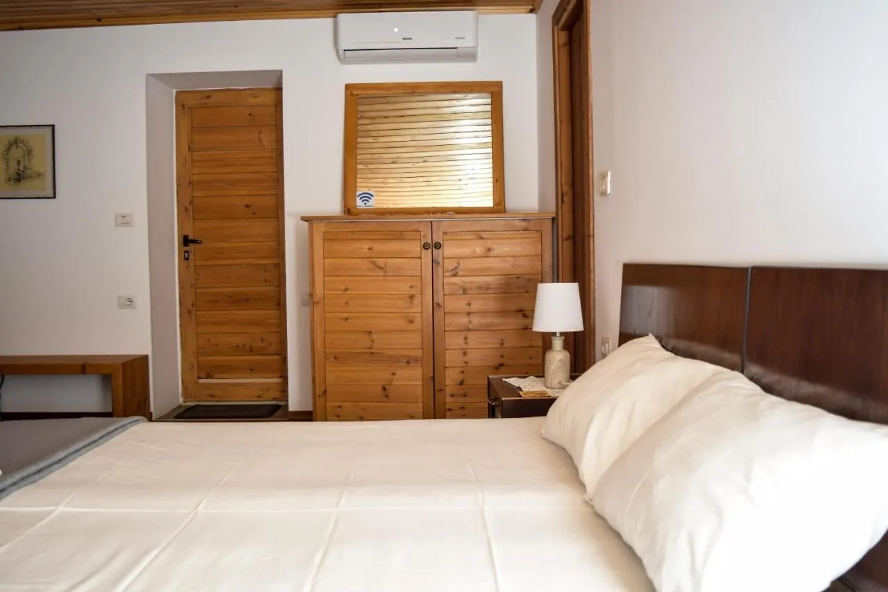 Sokaku I Te Marreve Guesthouse Gjirokastër